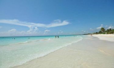 Playa paraíso Tulum arena blanca